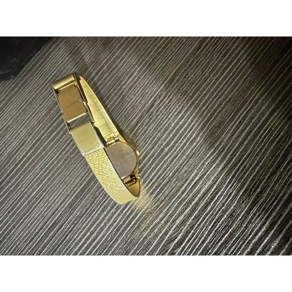 RARE seiko Collector Women's Vintage  Golden Watch With Brand New Battery - Picture 11 of 13